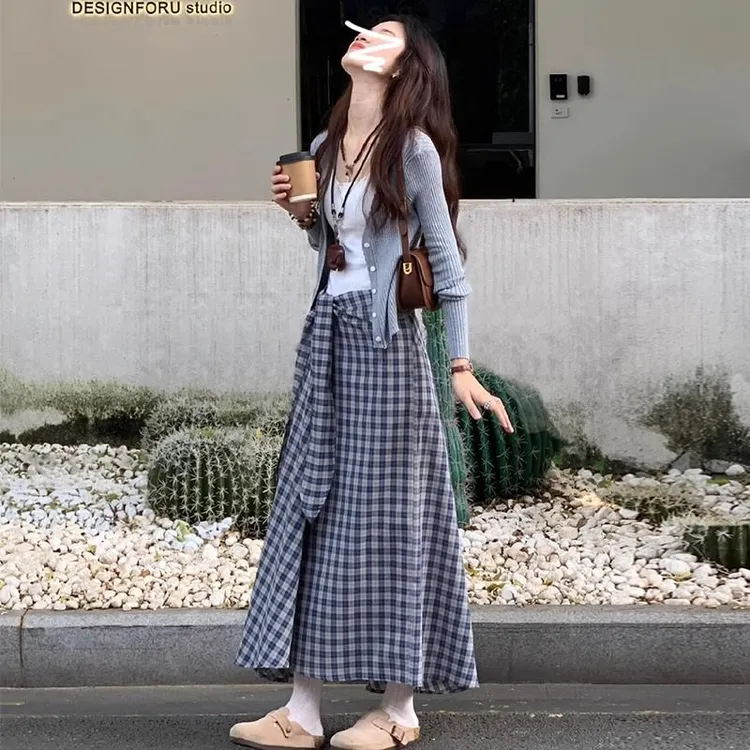 2025新款法式复古格子半身裙女显瘦时尚开衫休闲气质内搭三件套