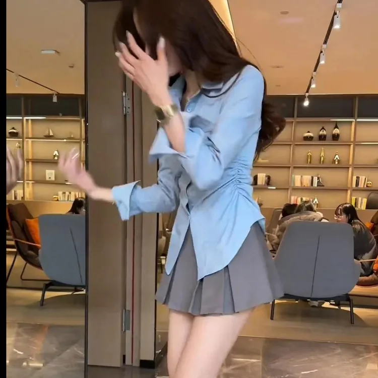 【海港漫步】早秋新款韩系气质翻领收腰衬衫高腰短裙套装显瘦女
