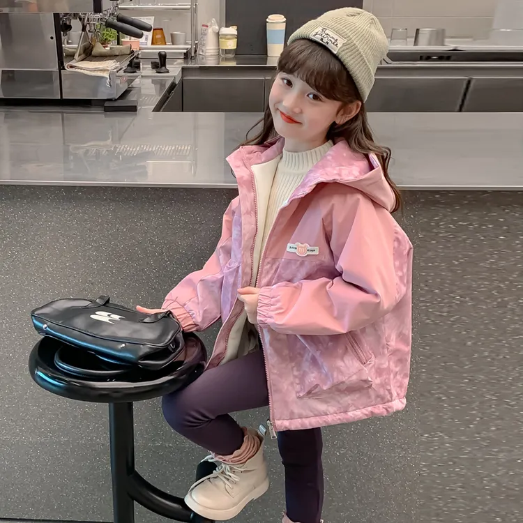 女童冲锋衣外套2025新款冬季儿童加绒加厚中大童韩版风衣女孩童装