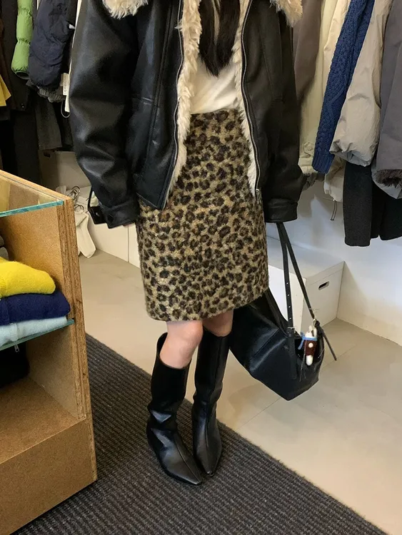 复古豹纹毛呢半身裙女冬季新款韩版气质辣妹宽松显瘦直筒中长裙