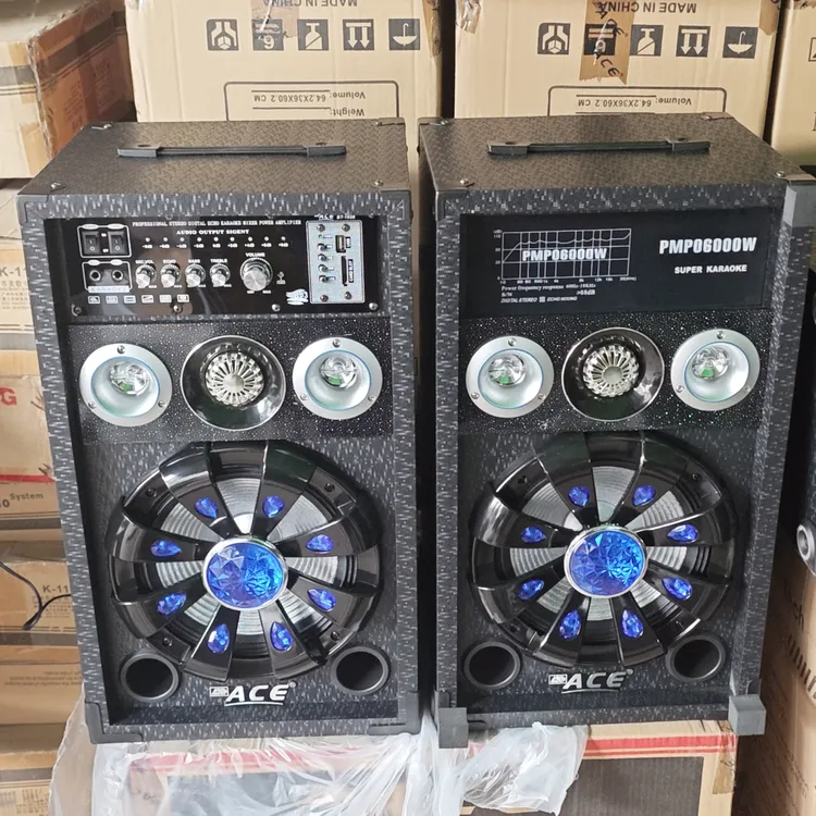 未拆封  处理库存10寸有源音箱一对价格包邮(型号BT-1026)