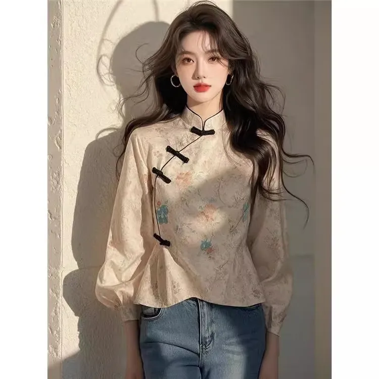 御姐穿搭女上衣轻奢气质高级感女人味2025年春季杏色提花缎面衬衫