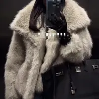 大码保暖毛毛外套短款宽松时髦新款大翻领上衣女冬8802