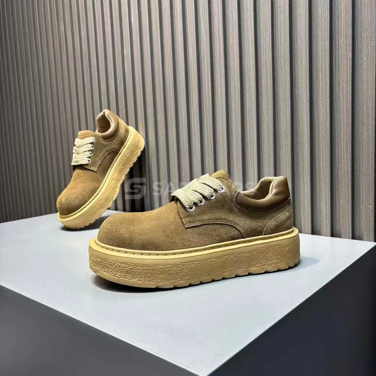 高端轻奢男鞋秋季新款时尚百搭潮鞋轻便舒适厚底增高运动休闲鞋