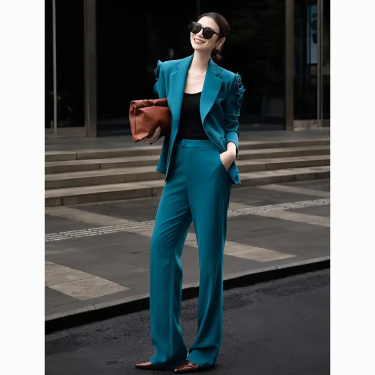 ZEROYK高端轻奢职业套装设计感肩部立体盘花西服长裤通勤两件套