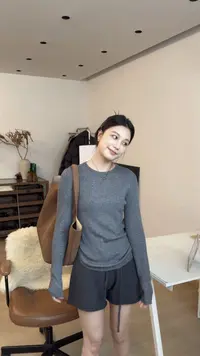 两色圆领针织套头打底衫