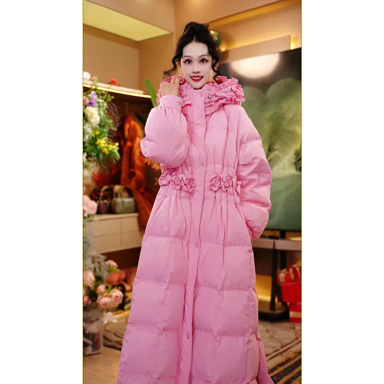 【泡芙云朵】冬季新品新国标90绒时尚优雅手工花长款羽绒服261P1118