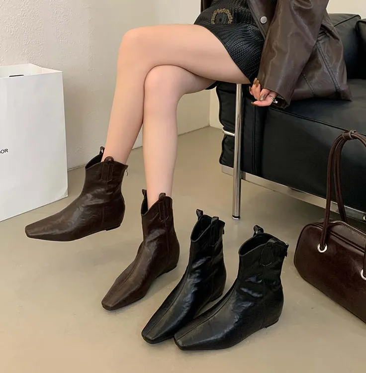 2025秋冬新款方头短筒靴子马丁靴复古气质单靴瘦瘦靴短靴骑士靴女