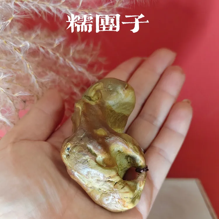 【糯团子】文玩杂项奇石太湖石原石手把件手玩石（8.5*4.7）