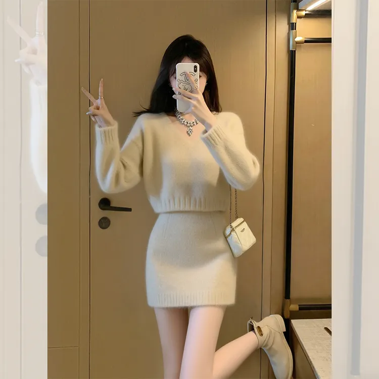 冬季炸街一整套女装漂亮出片洋气衣服杏色针织毛衣半身裙两件套装