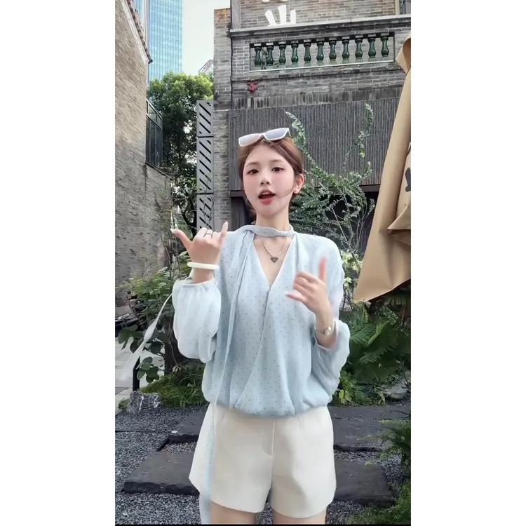 2025夏季法式上衣女气质波点长袖衬衣小众别致百搭休闲阔腿短裤