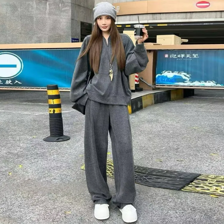 网红时尚休闲套装女秋季新款洋气减龄圆领长袖卫衣阔腿长裤两件套
