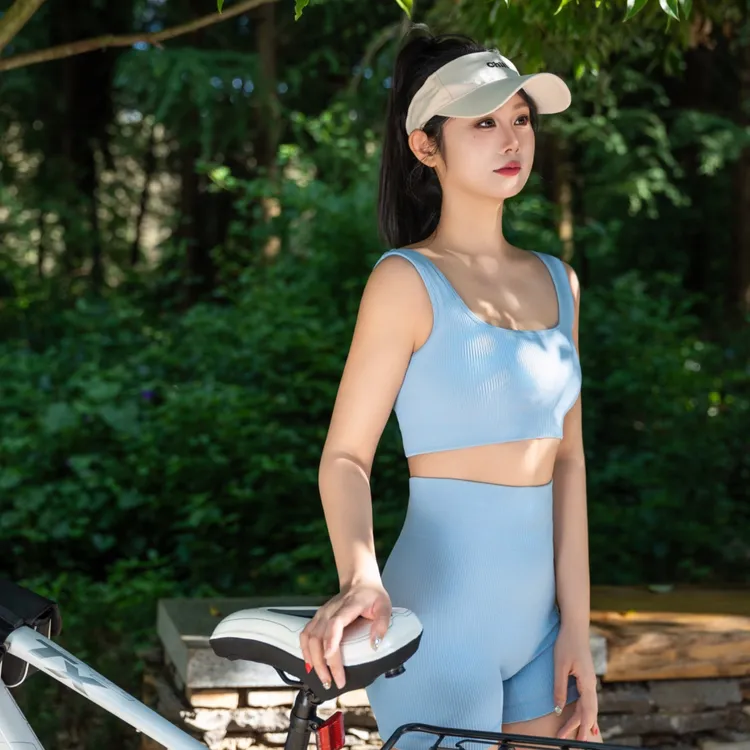 女士瑜伽健身美背防震运动内衣带胸垫无钢圈舒适透气