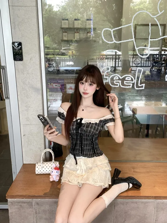 法式复古格纹方领短袖衬衫减龄修身衬衣高腰显瘦镂空蛋糕裙半身裙