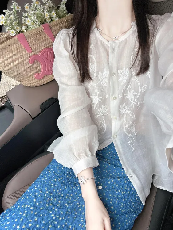 2025春季新款设计感刺绣圆领微透蕾丝衬衫上衣百搭高腰显瘦半身裙
