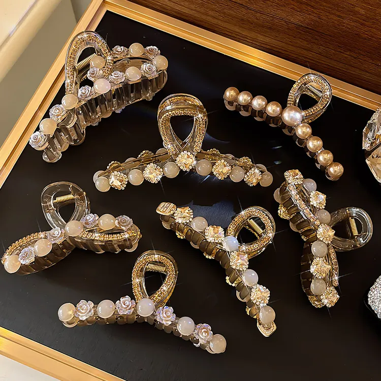 高级感闪钻珠珠抓夹女后脑勺发夹2025新款鲨鱼夹气质百搭发卡头饰