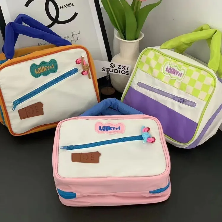 2025新款可爱撞色大容量女生化妆包洗漱品收纳包手提旅行出游百搭