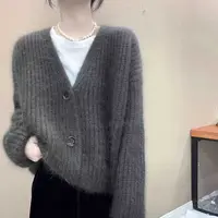 灰色秋冬季女羊绒衫2025新款宽松外穿慵懒风加厚针织开衫v领上衣