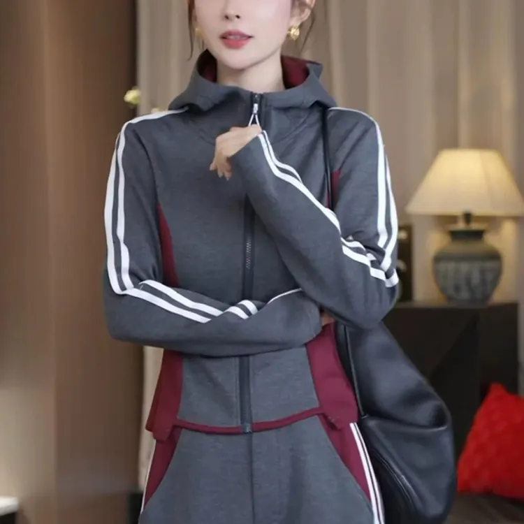 欧货洋气修身显瘦休闲运动服套装女025春秋季爆款连帽卫衣工装裤