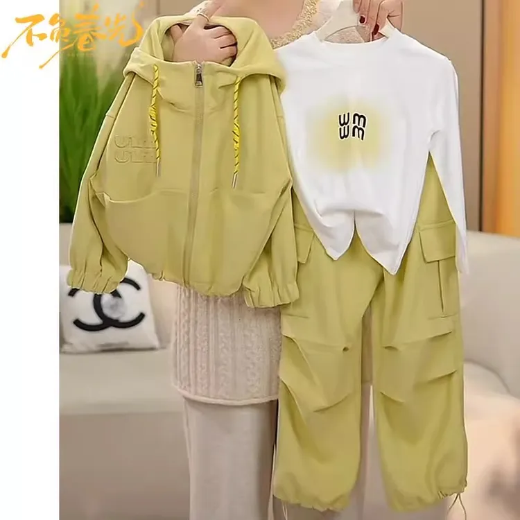 女童春秋款外套工装裤套装2025春装连帽开衫阔腿裤运动休闲三件套