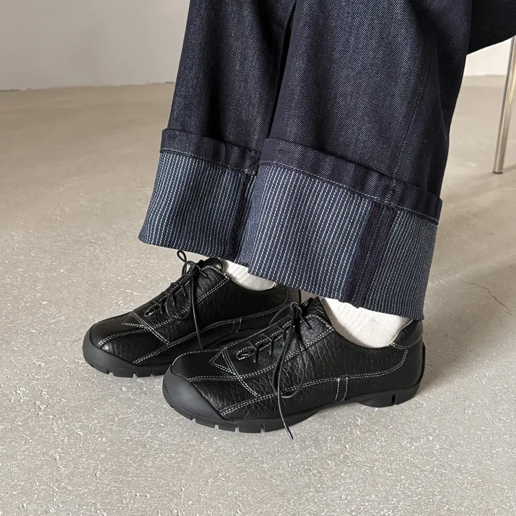 2025年秋冬季新款深口系带单鞋女百搭真皮学院风英伦小皮鞋女平底