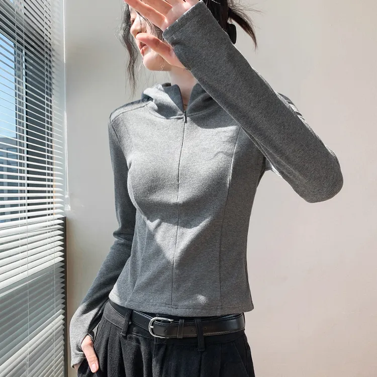字母印花连帽长袖T恤女2025秋季新款修身外穿拉链指套打底衫上衣