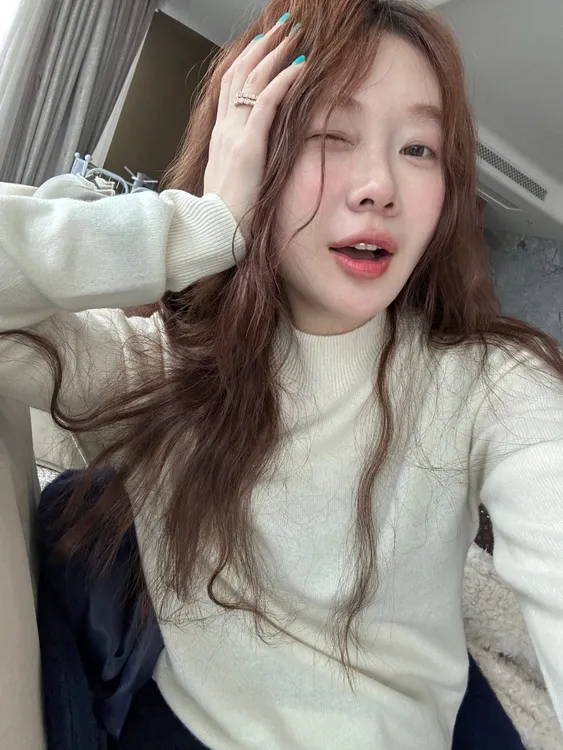 【BORAKOO】冬新款~黑白两色无缝羊毛打底衫