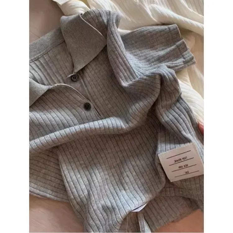 法式气质灰色polo领针织短袖T恤女夏季小个子小众bm短款正肩上衣