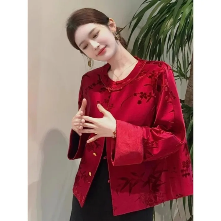 新中式红色短外套2025冬新款小香风高级感老钱风唐装国风盘扣上衣