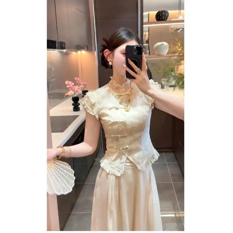 「花季」时尚气质百搭休闲显瘦法式减龄通勤上衣JJC5SY2189