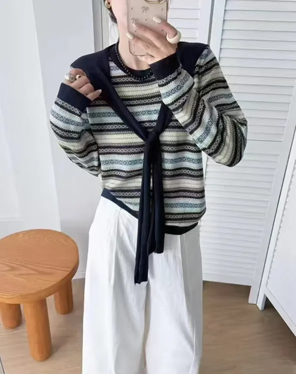 1244披肩系带圆领套头花色针织衫女秋冬新款菱格条纹大码撞色上衣