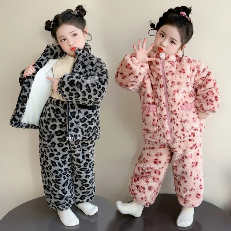 儿童珊瑚绒豹纹睡衣冬季女童三层夹棉加厚家居服宝宝洋气保暖套装