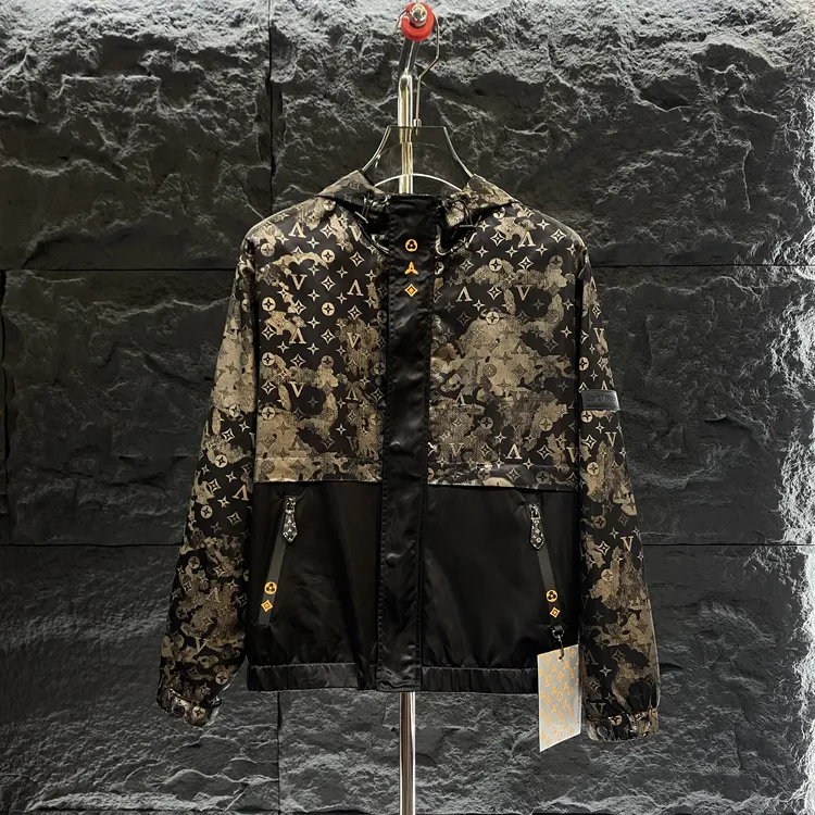 轻奢春秋季新款高端潮牌印花连帽外套男士欧洲站休闲夹克潮牌男装