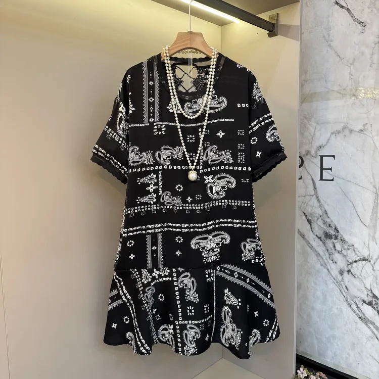 大码女装夏季新款时尚大气韩版洋气圆领拼接短袖显瘦连衣裙25311