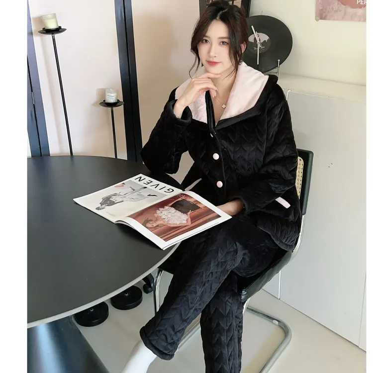 百家亲纯色简约翻领黑色高级三层夹棉睡衣冬季加绒保暖长袖女睡衣