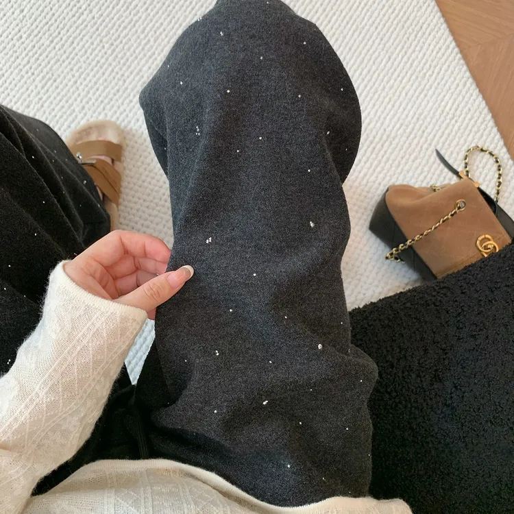 黑灰色重工满天星烫钻加绒休闲裤女秋冬新款宽松显瘦阔腿糯米卫裤