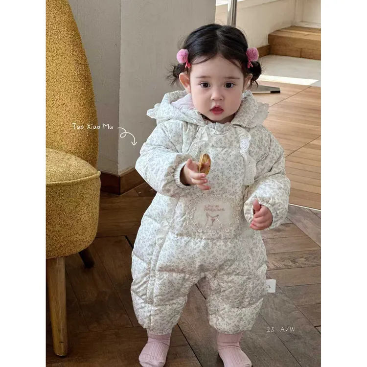 婴儿保暖新生儿新国标90白鸭绒加厚连体衣碎花爬服9590