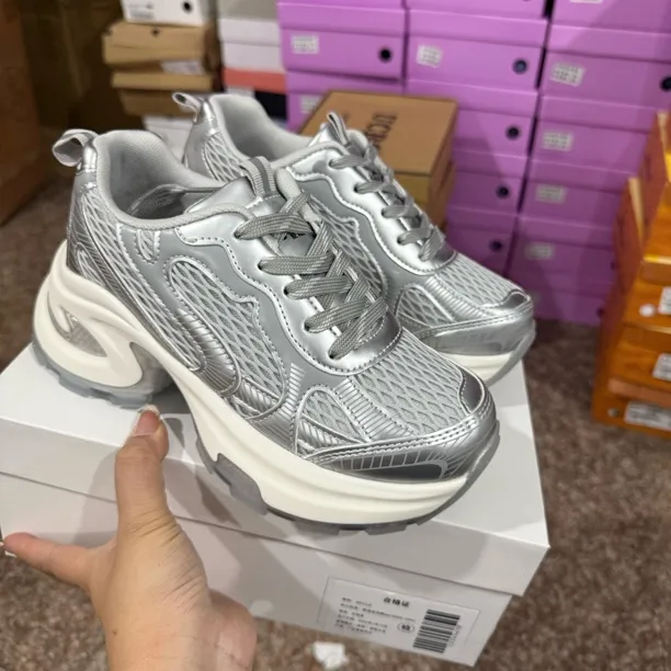 君君高货老爹鞋跟高6厘米BC6A7NDD1