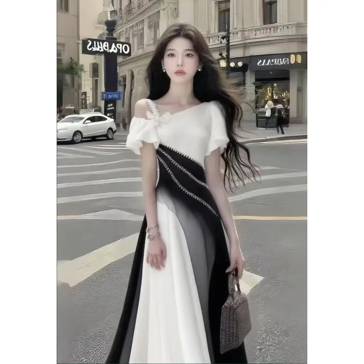 时尚温柔知性风别致设计感斜领长款收腰连衣裙显瘦减龄氛围感女装