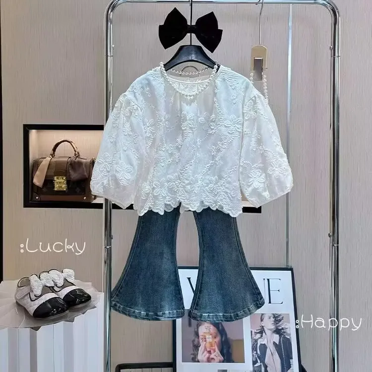 女童春装套装2025新款女宝洋气时尚蕾丝长袖上衣牛仔喇叭裤春秋款