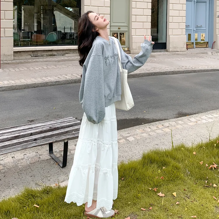 韩版休闲白色半身裙套装女2025新款早秋时尚套装灰色卫衣两件套