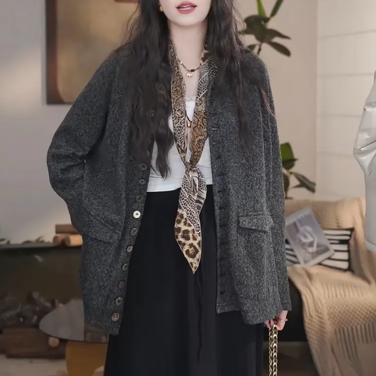 【费城日记】港风复古长袖针织外套女春秋新款宽松显瘦多扣开衫上衣