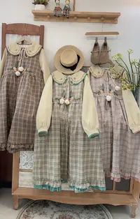 《米粒》39861娃娃领重工刺绣宽松百搭减龄连衣裙