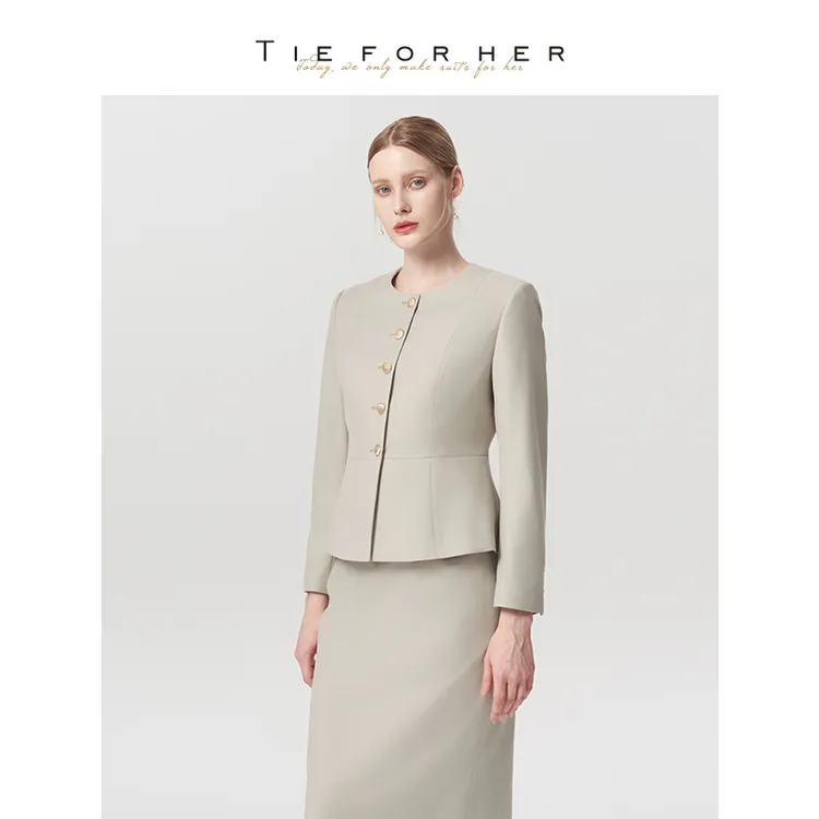 TieForHer 燕麦色圆领单排扣高级优雅智感通勤日常女士上衣短外套