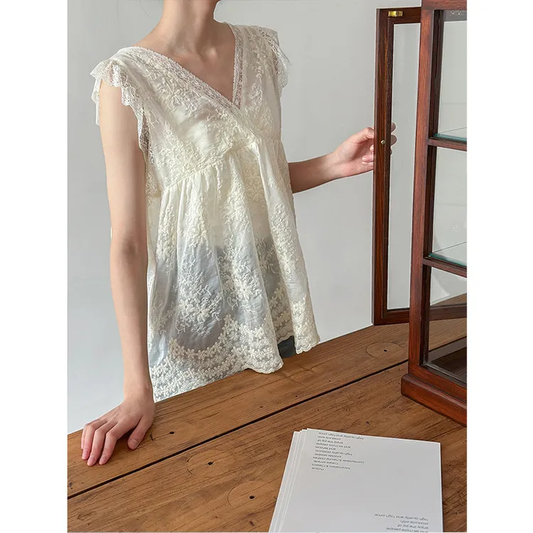 甜美花边 法式复古蕾丝小衫 气质减龄微透上衣01295