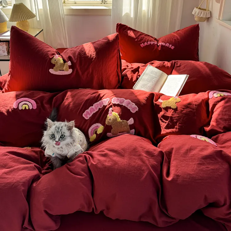 阖家团圆暖居!新年小马A类毛巾绣水洗棉四件套 全家睡卧都舒心!