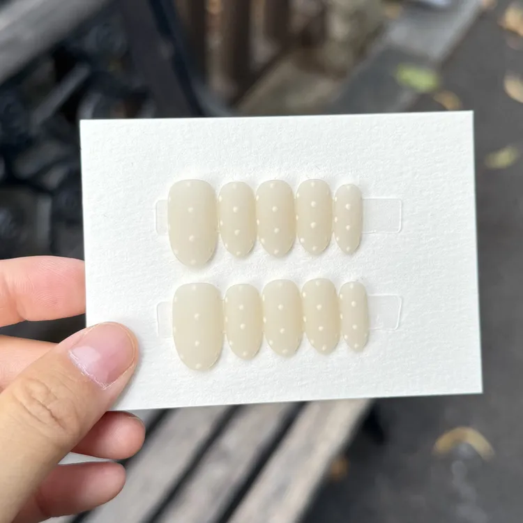 【14】简约不简单透白磨砂波点甲 手绘白色圆点  ins风高级感短款