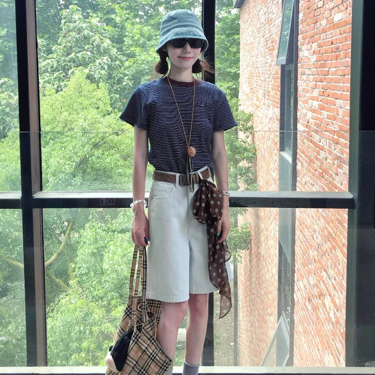 夏季新款洋气衣服女条纹修身显瘦内搭打底衫ins风上衣宽松短裤