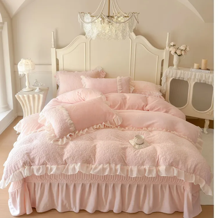 韩式蕾丝花边公主风牛奶绒床上四件套高端雕花绒加厚保暖床单被套