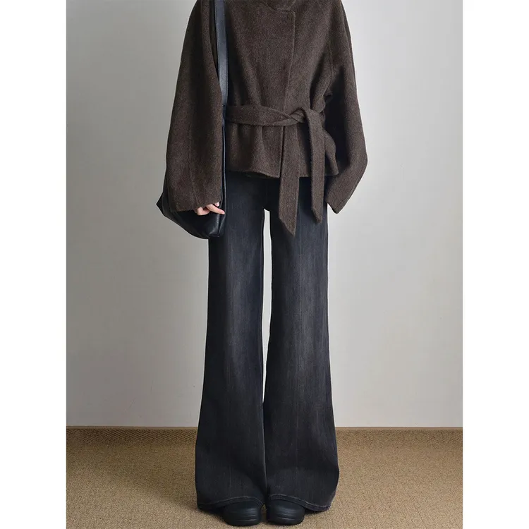 大码黑灰色高腰直筒加绒牛仔裤女冬季梨型身材显瘦宽松百搭阔腿裤